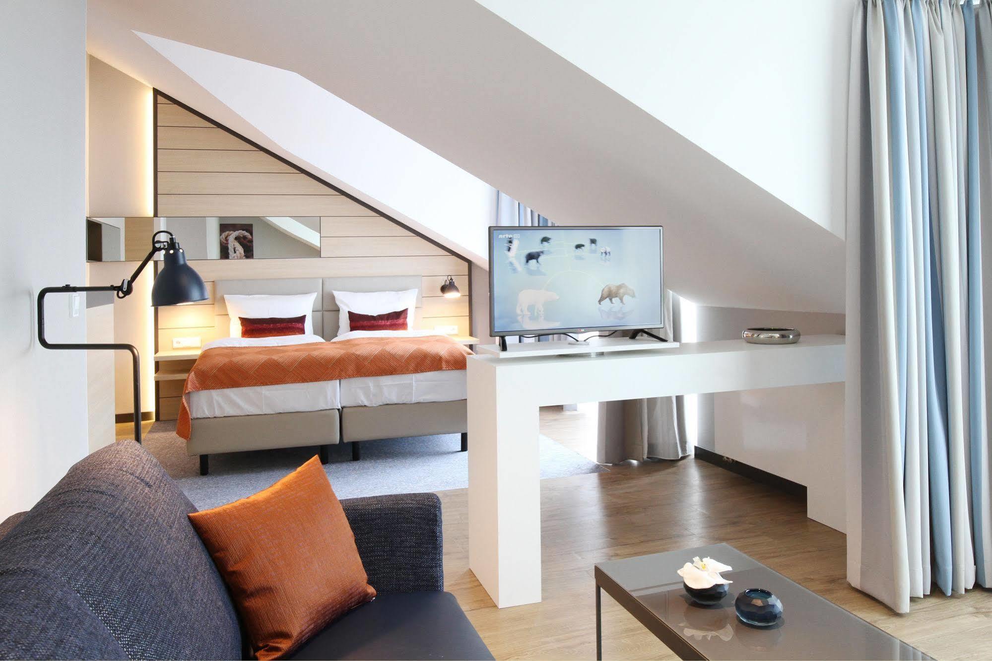 Hafenhotel Meereszeiten Heiligenhafen Ngoại thất bức ảnh
