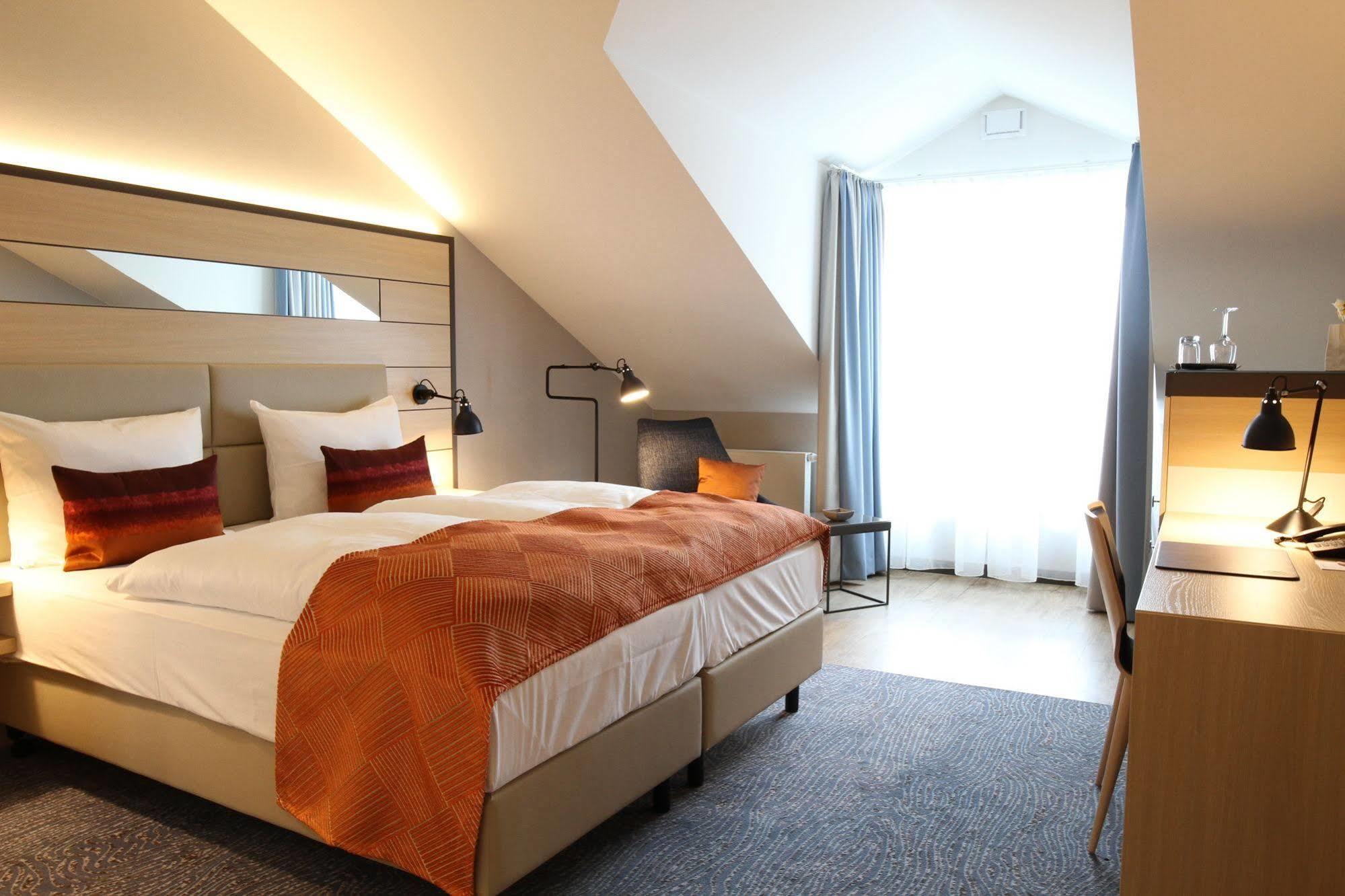 Hafenhotel Meereszeiten Heiligenhafen Ngoại thất bức ảnh