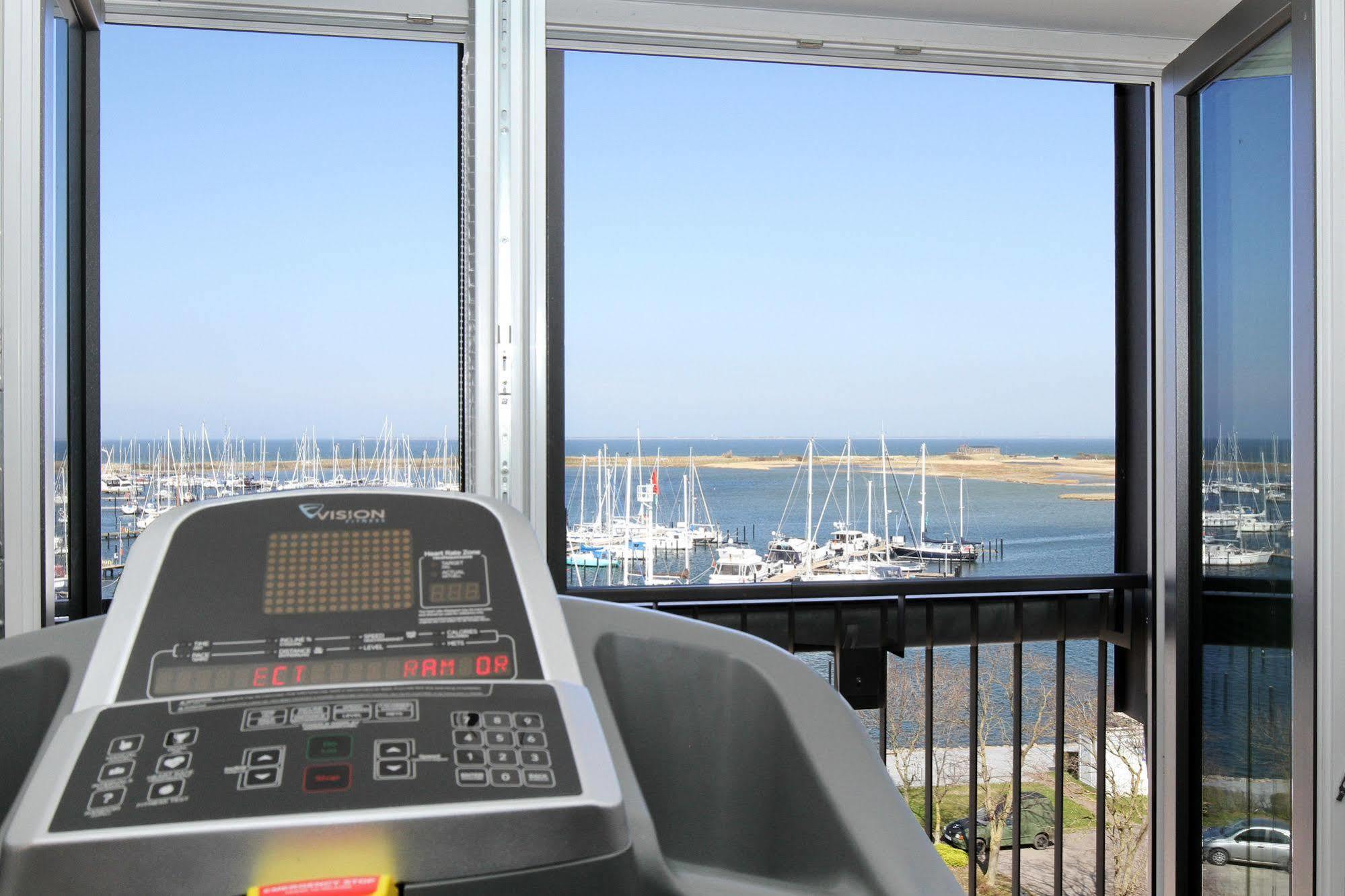 Hafenhotel Meereszeiten Heiligenhafen Ngoại thất bức ảnh